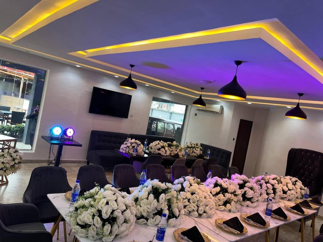 His Dulce Apartments Lagos Ngoại thất bức ảnh
